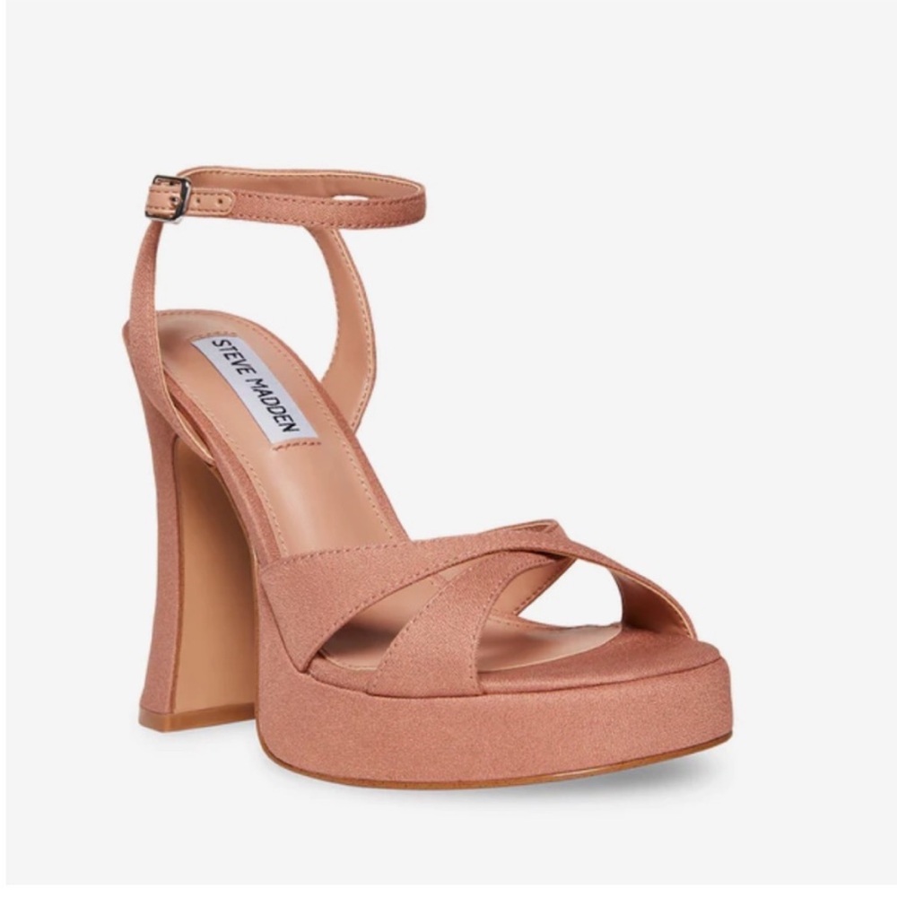 STEVE MADDEN Rose Beige Platform Sandal High Heels Women's Size 9 Angelic blush